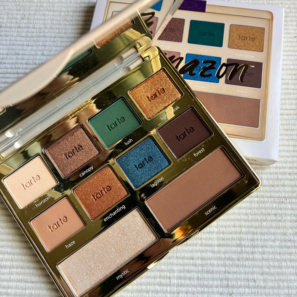 TARTE glamazon Amazonian clay eyeshadow palette